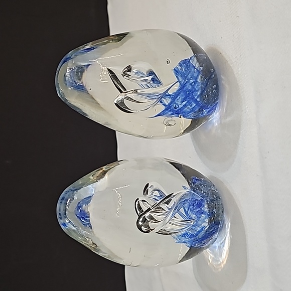 Art Glass Blue Egg Paperweights Bubbles spots - Picture 1 of 5